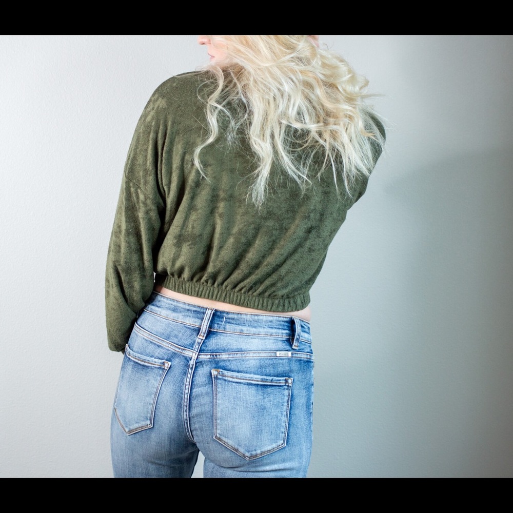 Hunter Cropped Zip - Picture 5 of 6